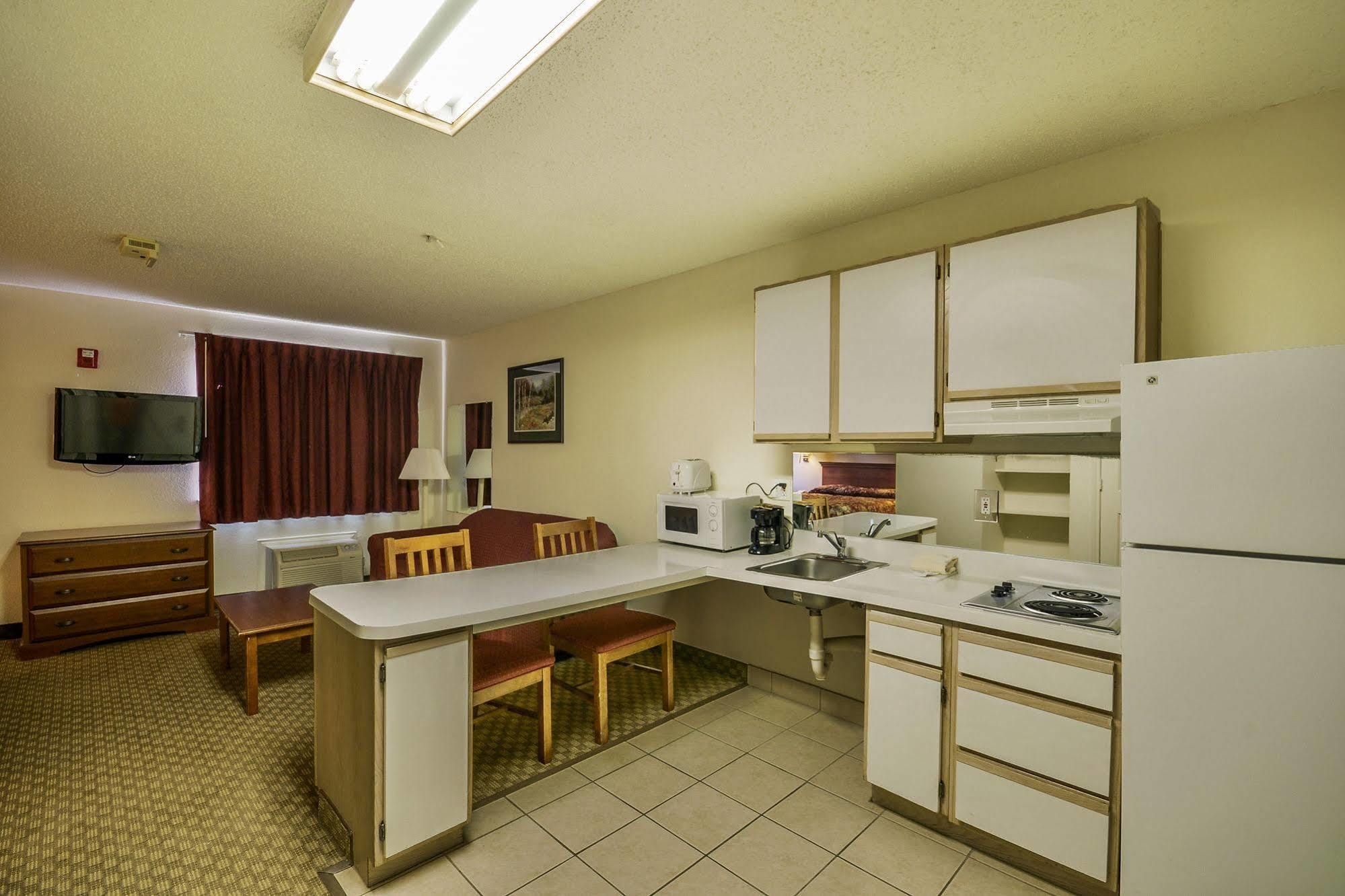 Intown Suites Extended Stay Select Houston Tx - Brookhollow Екстериор снимка